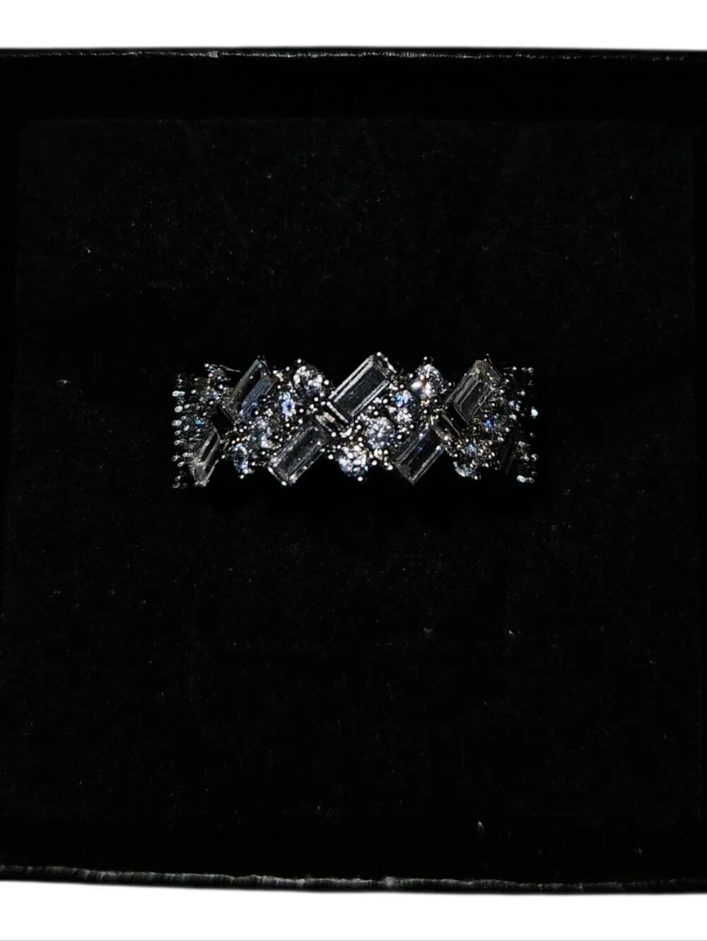 Moissanite pavé baguette and round cut band ring Size 8 - Picture 3 of 3